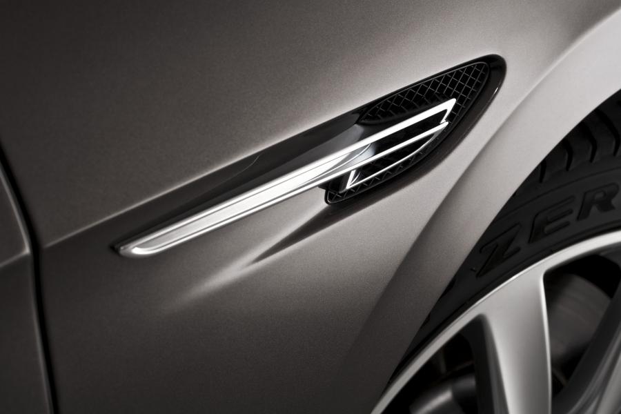 Детали экстерьера Bentley Flying Spur 2013 года  (фото 11 из 33)